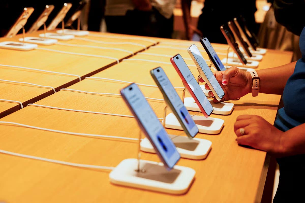 Import duty removed on smartphone parts.