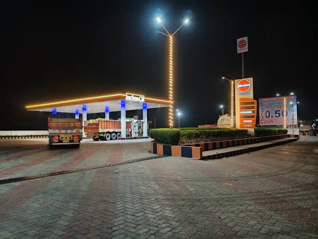 The business model of petrol pump