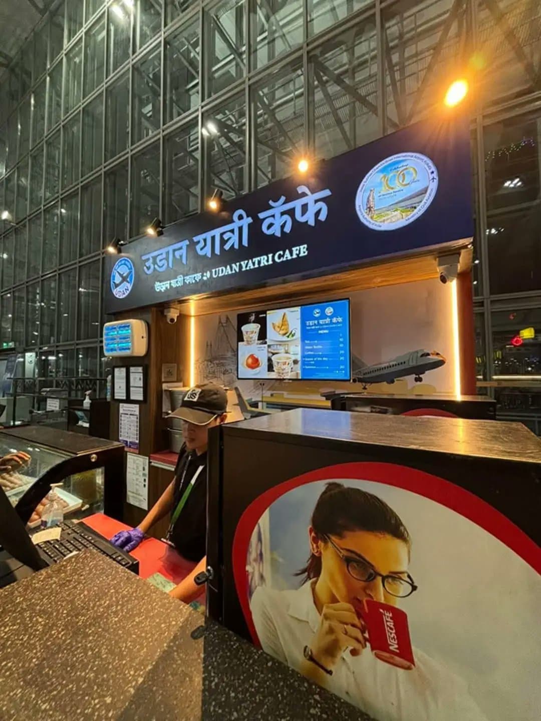 UDAN Yatri Cafe Reaches 17 Airports, Offering Tea at ₹10 and Samosas at ₹20