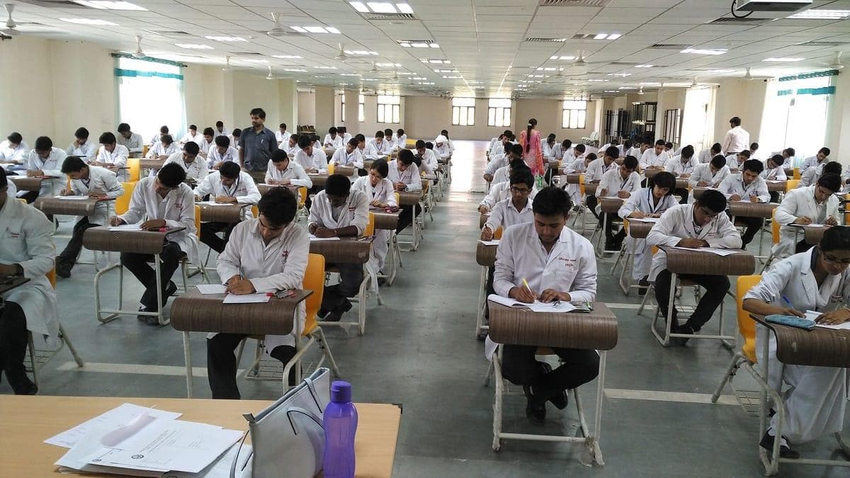 9 Out of 10 Foreign MBBS Graduates Fail