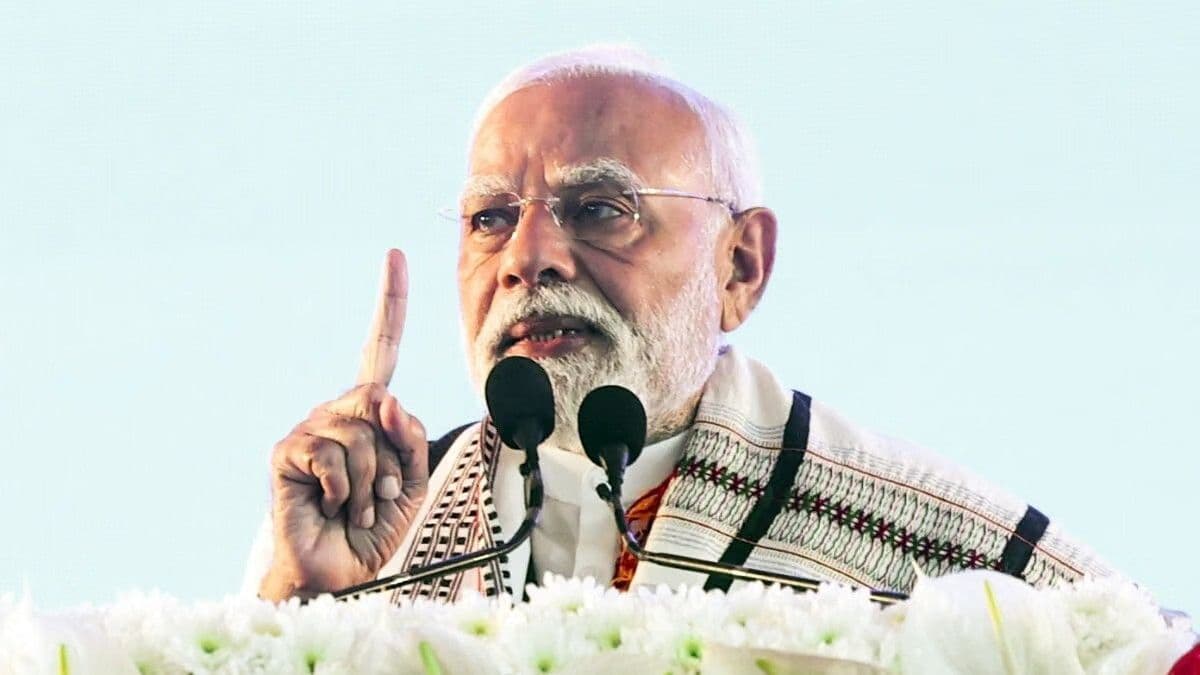PM Modi: Life Outside IIT Has No Syllabus