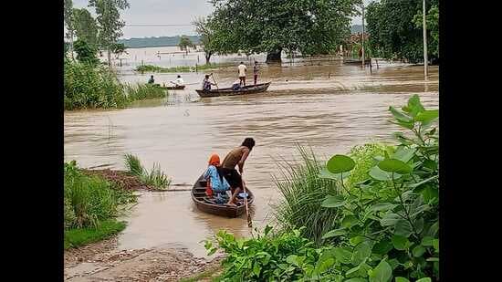 UP Floods Hit 173 Villages, 4,000+ Evacuated.