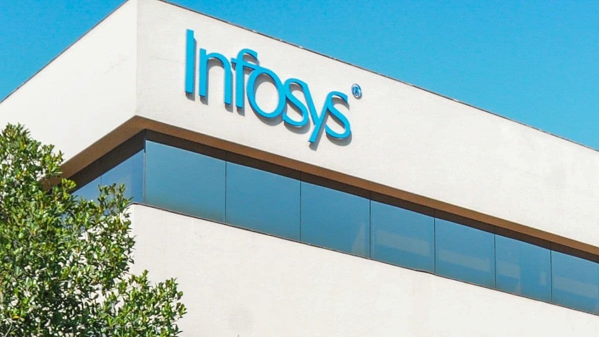 Infosys to Shift 33% Workforce Into Specialist AI Roles